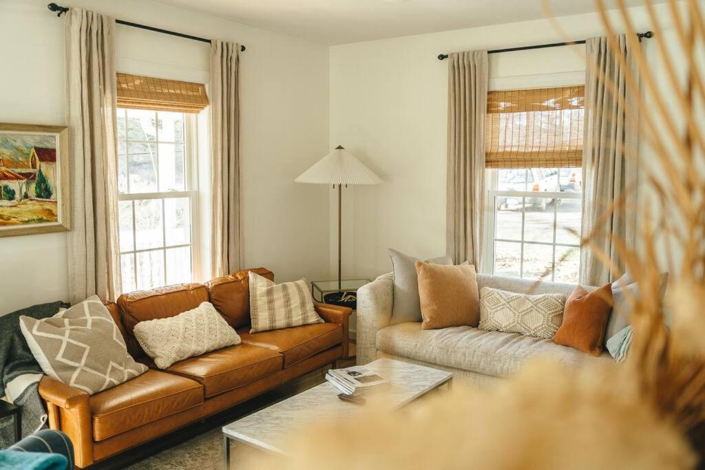 Cozy Cottage, Hot Tub, Fire Pit, 15Min To Hudson And Hiking Catskill Eksteriør billede