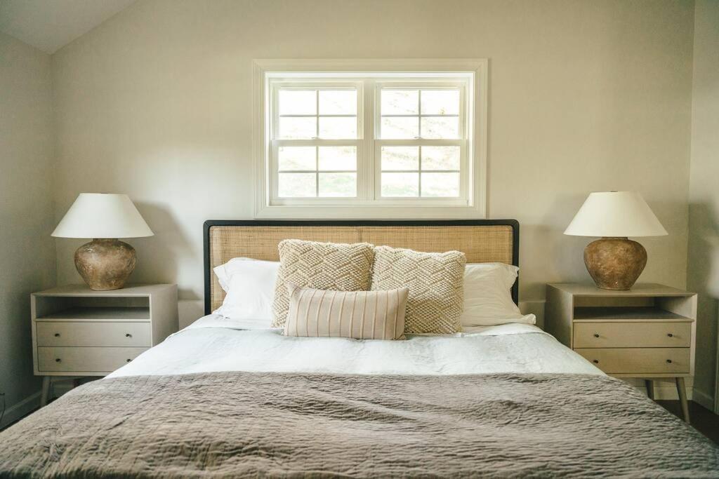 Cozy Cottage, Hot Tub, Fire Pit, 15Min To Hudson And Hiking Catskill Eksteriør billede